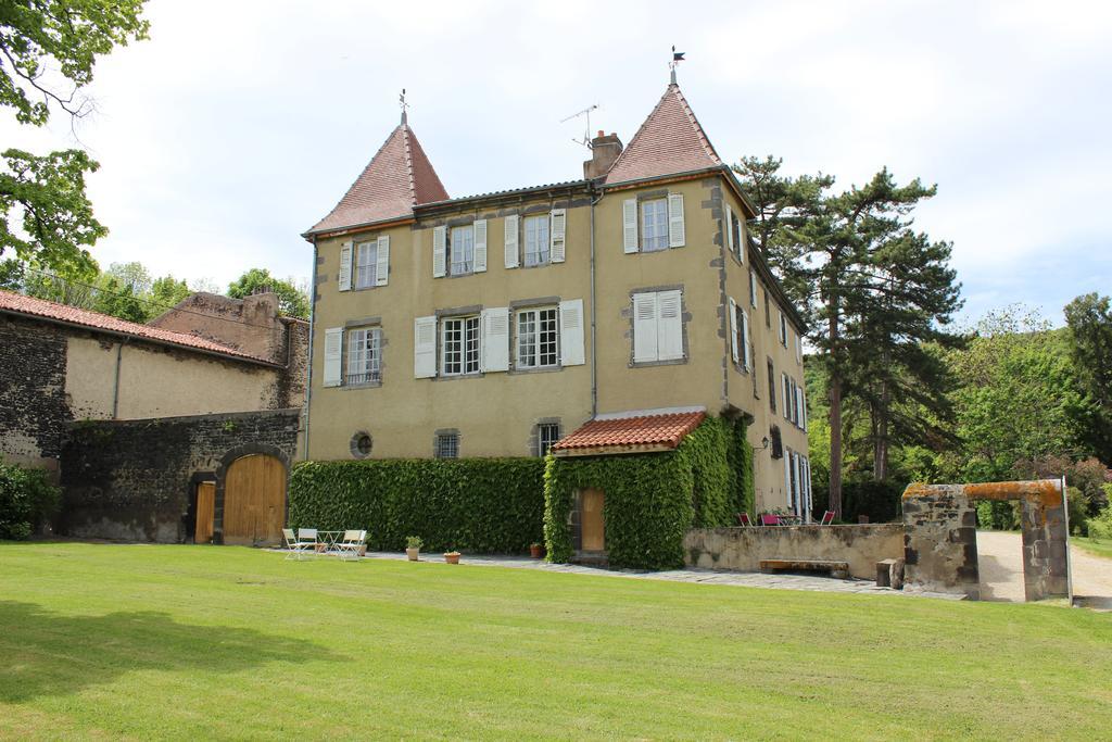 Chateau De Bourrassol Bed and Breakfast Menetrol Buitenkant foto
