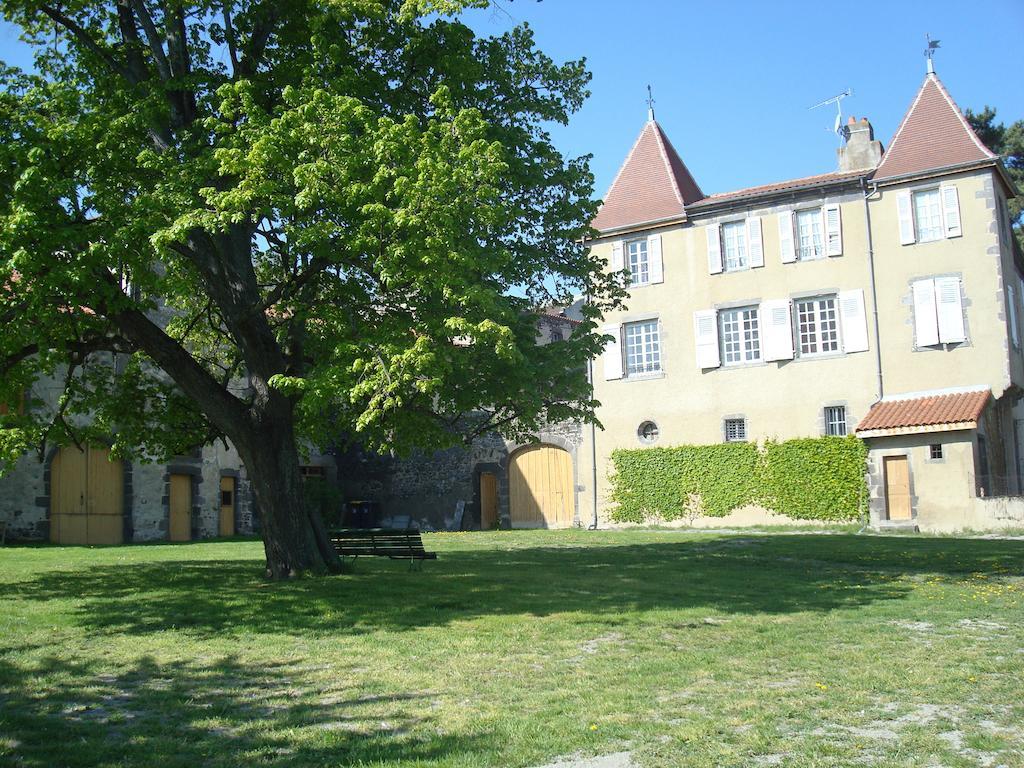 Chateau De Bourrassol Bed and Breakfast Menetrol Kamer foto
